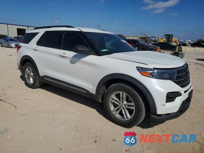 Czwarte zdjęcie samochodu z boku: 2020 FORD EXPLORER XLT VIN:1FMSK7DH2LGB51599 - miniatura