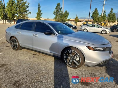 Czwarte zdjęcie samochodu z boku: 2025 HONDA ACCORD HYBRID SPORT VIN:1HGCY2F50SA008182 - miniatura