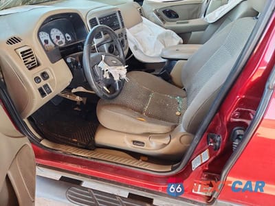 Zdjęcie 7 z 14 samochodu: 2004 FORD ESCAPE XLT VIN:1FMCU03154DA13987 - miniatura