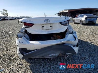 Zdjęcie 6 z 12 samochodu: 2016 HYUNDAI ELANTRA SE VIN:5NPDH4AE0GH685044 - miniatura