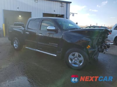 Czwarte zdjęcie samochodu z boku: 2010 CHEVROLET SILVERADO K1500 LTZ VIN:3GCRKTE36AG169314 - miniatura