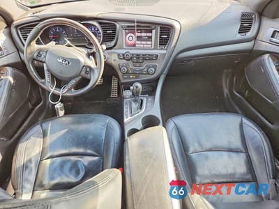 Zdjęcie 8 z 13 samochodu: 2013 KIA OPTIMA SX VIN:5XXGR4A65DG138605 - miniatura