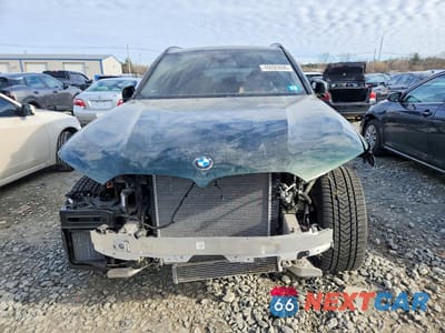 Piąte zdjęcie samochodu w środku: 2026 BMW X5 M COMPETITION VIN:5YM13ET00T9107304 - miniatura