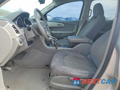 Zdjęcie 7 z 12 samochodu: 2012 CHEVROLET TRAVERSE LS VIN:1GNKVFED4CJ370883 - miniatura