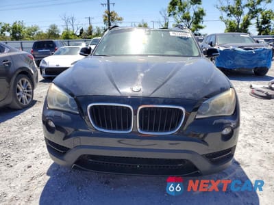 Piąte zdjęcie samochodu w środku: 2013 BMW X1 XDRIVE35I VIN:WBAVM5C52DVL63968 - miniatura