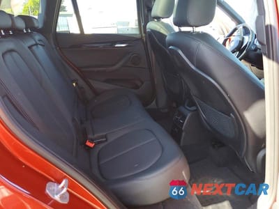 Zdjęcie 11 z 12 samochodu: 2018 BMW X1 XDRIVE28I VIN:WBXHT3C34J3H33630 - miniatura