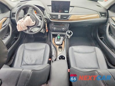 Zdjęcie 8 z 12 samochodu: 2013 BMW X1 XDRIVE28I VIN:WBAVL1C55DVR82432 - miniatura