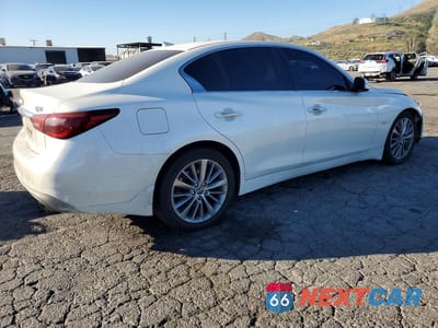 Trzecie zdjęcie samochodu z tyłu: 2018 INFINITI Q50 3.0T LUXE VIN:JN1EV7AP8JM364580 - miniatura