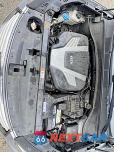 Zdjęcie 7 z 10 samochodu: 2017 HYUNDAI SANTA FE SE VIN:KM8SNDHF0HU230678 - miniatura