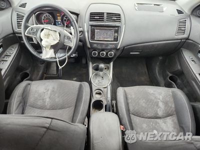 Zdjęcie 8 z 15 samochodu: 2014 MITSUBISHI OUTLANDER SPORT SE VIN:4A4AP4AU7EE012707 - miniatura