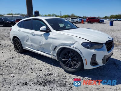 Czwarte zdjęcie samochodu z boku: 2024 BMW X4 XDRIVE30I VIN:5UX33DT02R9W01120 - miniatura