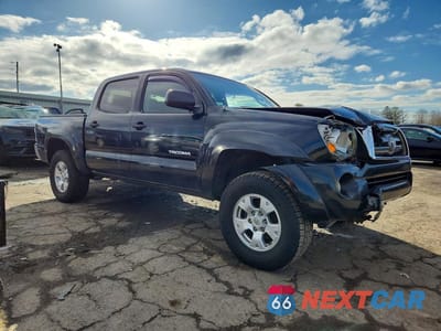 Czwarte zdjęcie samochodu z boku: 2009 TOYOTA TACOMA PRERUNNER V6 VIN:3TMJU62N69M077308 - miniatura