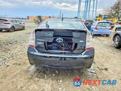 Zdjęcie 6 z 12 samochodu: 2011 TOYOTA PRIUS TWO VIN:JTDKN3DUXB1363248 - miniatura