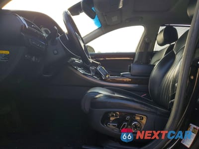 Zdjęcie 7 z 12 samochodu: 2017 GENESIS G90 3.3T PREMIUM VIN:KMHG34JA0HU032578 - miniatura