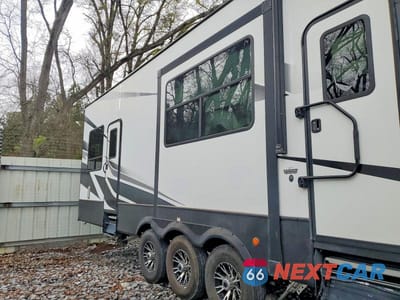 Zdjęcie 9 z 10 samochodu: 2021 KEYSTONE VOLTAGE CAMPER VIN:4YDF42739MZ990980 - miniatura