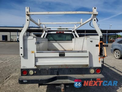 Zdjęcie 6 z 11 samochodu: 2015 CHEVROLET SILVERADO UTILITY / SERVICE TRUCK VIN:1GB0CUEG8FZ519729 - miniatura