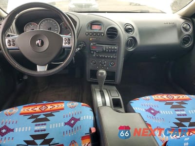 Zdjęcie 8 z 11 samochodu: 2006 PONTIAC GRAND PRIX VIN:2G2WP552961108955 - miniatura