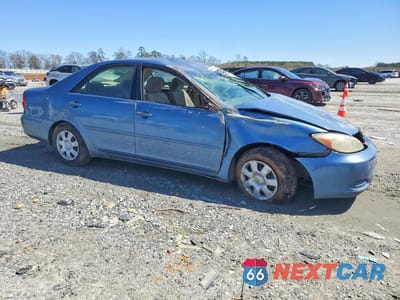 Czwarte zdjęcie samochodu z boku: 2004 TOYOTA CAMRY LE VIN:4T1BE32K74U791986 - miniatura