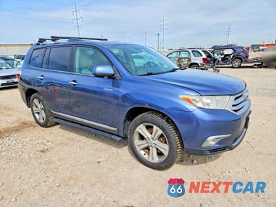 Czwarte zdjęcie samochodu z boku: 2012 TOYOTA HIGHLANDER LIMITED VIN:5TDDK3EH2CS103238 - miniatura