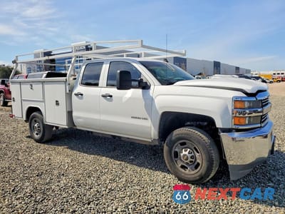 Czwarte zdjęcie samochodu z boku: 2016 CHEVROLET SILVERADO UTILITY / SERVICE TRUCK VIN:1GB2CUEG9GZ256127 - miniatura