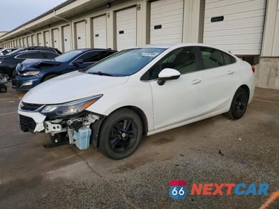 2017 CHEVROLET CRUZE LT 1G1BE5SM6H7241211 - główne zdjęcie licytacji z USA - miniatura