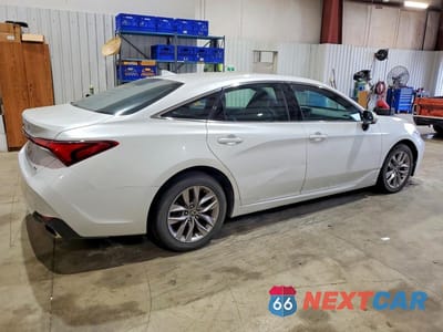 Trzecie zdjęcie samochodu z tyłu: 2020 TOYOTA AVALON XLE VIN:4T1JZ1FB0LU053136 - miniatura