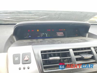Zdjęcie 9 z 13 samochodu: 2013 TOYOTA PRIUS V THREE VIN:JTDZN3EU3D3261696 - miniatura