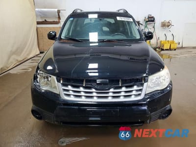 Piąte zdjęcie samochodu w środku: 2011 SUBARU FORESTER 2.5X PREMIUM VIN:JF2SHBDC5BH762473 - miniatura