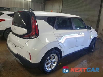 Trzecie zdjęcie samochodu z tyłu: 2023 KIA SOUL LX VIN:KNDJ23AU8P7859145 - miniatura