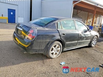 Trzecie zdjęcie samochodu z tyłu: 2005 NISSAN ALTIMA 3.5 SE VIN:1N4BL11E05C954419 - miniatura