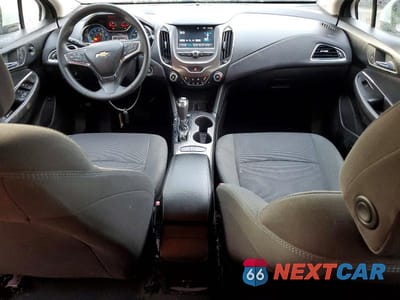 Zdjęcie 8 z 12 samochodu: 2017 CHEVROLET CRUZE LT VIN:1G1BE5SM6H7241211 - miniatura