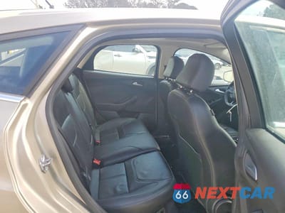 Zdjęcie 10 z 11 samochodu: 2018 FORD FOCUS TITANIUM VIN:1FADP3N27JL237907 - miniatura