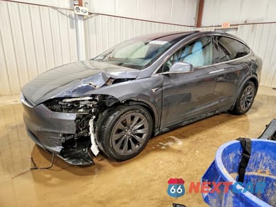 2018 TESLA MODEL X 5YJXCDE26JF132416 - główne zdjęcie licytacji z USA - miniatura