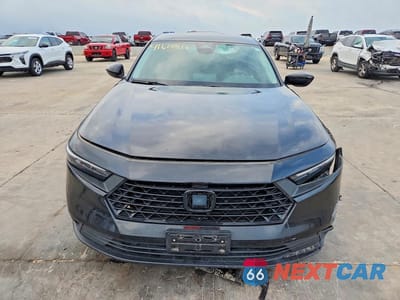 Piąte zdjęcie samochodu w środku: 2024 HONDA ACCORD LX VIN:1HGCY1F26RA036661 - miniatura