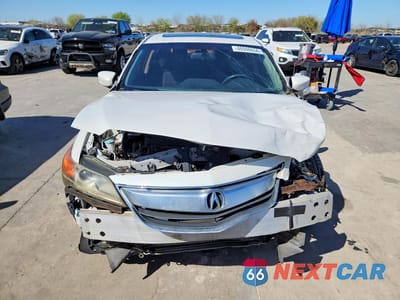 Piąte zdjęcie samochodu w środku: 2014 ACURA ILX 20 VIN:19VDE1F39EE010253 - miniatura