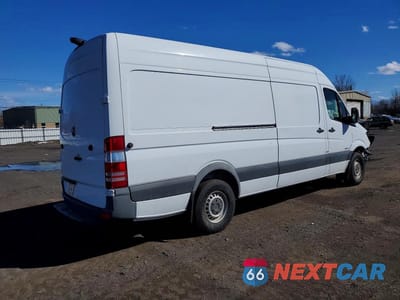 Trzecie zdjęcie samochodu z tyłu: 2015 MERCEDES-BENZ SPRINTER 2500 VIN:WD3PE8DC1FP139177 - miniatura
