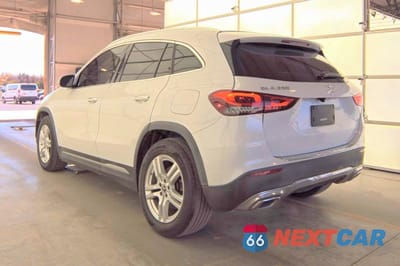 Trzecie zdjęcie samochodu z tyłu: 2021 MERCEDES-BENZ GLA 250 VIN:W1N4N4GB6MJ284115 - miniatura