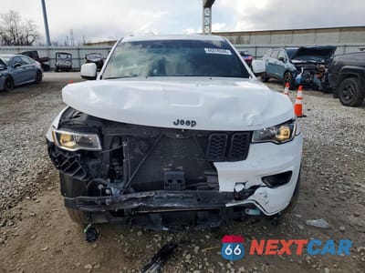 Piąte zdjęcie samochodu w środku: 2022 JEEP GRAND CHEROKEE LAREDO E VIN:1C4RJFAGXNC149928 - miniatura