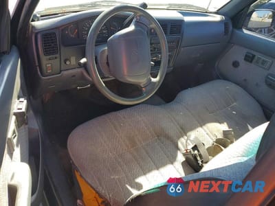 Zdjęcie 8 z 11 samochodu: 1997 TOYOTA TACOMA BASE VIN:4TANL42N7VZ248452 - miniatura