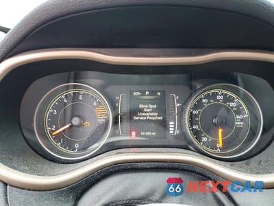 Zdjęcie 9 z 14 samochodu: 2016 JEEP CHEROKEE LATITUDE VIN:1C4PJMCB0GW210329 - miniatura