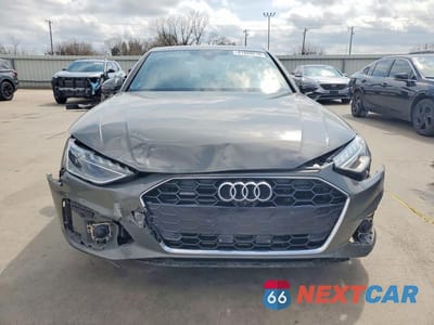 Piąte zdjęcie samochodu w środku: 2023 AUDI A4 PREMIUM PLUS 45 VIN:WAUEAAF49PN005985 - miniatura