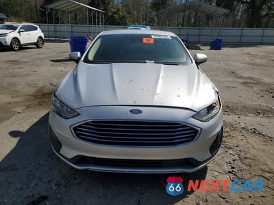 Piąte zdjęcie samochodu w środku: 2019 FORD FUSION SE VIN:3FA6P0LU2KR225422 - miniatura
