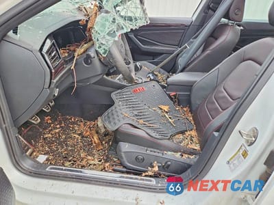 Zdjęcie 7 z 11 samochodu: 2022 VOLKSWAGEN JETTA GLI AUTOBAHN VIN:3VW1T7BU4NM029846 - miniatura