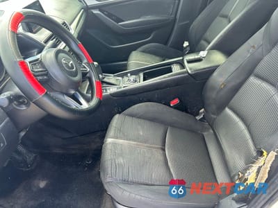 Zdjęcie 14 z 15 samochodu: 2018 MAZDA 3 SPORT VIN:3MZBN1U76JM174755 - miniatura