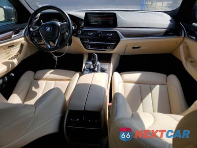 Zdjęcie 8 z 12 samochodu: 2019 BMW 530E VIN:WBAJA9C51KB399745 - miniatura