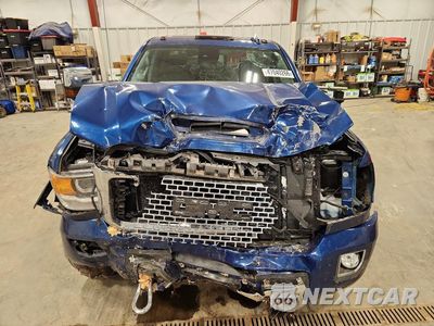 Piąte zdjęcie samochodu w środku: 2017 GMC SIERRA K2500 DENALI VIN:1GT12UEY2HF136580 - miniatura