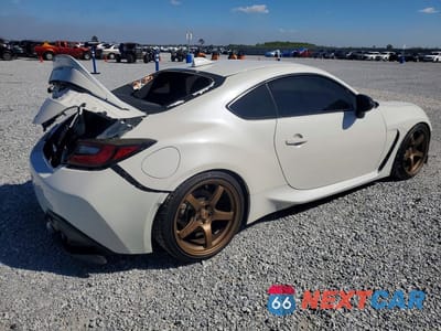 Trzecie zdjęcie samochodu z tyłu: 2023 TOYOTA GR86 PREMIUM VIN:JF1ZNBE19P9754502 - miniatura