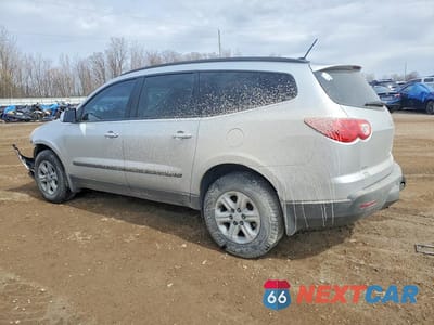 Drugie zdjęcie samochodu z przodu: 2012 CHEVROLET TRAVERSE LS VIN:1GNKVFED4CJ370883 - miniatura