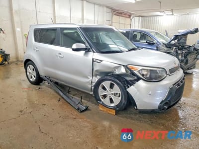 Czwarte zdjęcie samochodu z boku: 2015 KIA SOUL BASE VIN:KNDJN2A26F7776683 - miniatura
