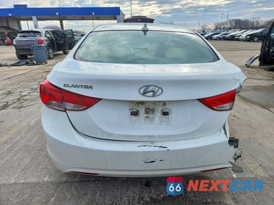 Zdjęcie 6 z 11 samochodu: 2012 HYUNDAI ELANTRA GLS VIN:5NPDH4AE7CH142784 - miniatura
